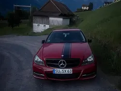 Rot Gebraucht 2013 Mercedes C180 Limousine | 9.900 €