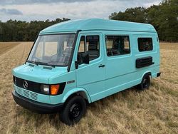 Blau Gebraucht 1993 Mercedes T1 Van | 19.800 €