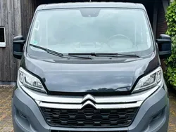 Grau Gebraucht 2018 Citroën Jumper Shine Van / Kleinbus | 24.500 € (Fairer Preis)