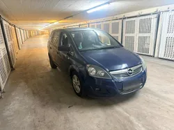 Blau Gebraucht 2011 Opel Zafira Van / Kleinbus | 2.500 €