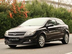 Schwarz Gebraucht 2005 Opel Astra GTC Limousine | 3.450 € (Etwas zu teuer)