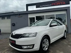 Weiß Gebraucht 2016 Skoda Rapid Style Limousine | 7.990 € (Fairer Preis)
