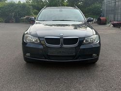 Schwarz Gebraucht 2006 BMW 318 Exclusive Kombi | 1.999 € (Superpreis)