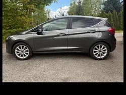 Grau Gebraucht 2020 Ford Fiesta Titanium Kleinwagen | 11.500 € (Guter Preis)