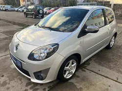 Grau Gebraucht 2011 Renault Twingo Night&Day Kleinwagen | 5.490 € (Fairer Preis)