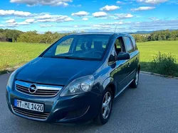 Blau Gebraucht 2010 Opel Zafira Van / Kleinbus | 6.000 €