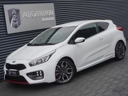 Weiss Gebraucht 2013 Kia Ceed Kleinwagen | 7.990 € (Guter Preis)