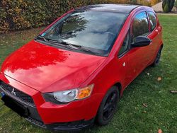 Rot Gebraucht 2009 Mitsubishi Colt Kleinwagen | 2.400 € (Etwas zu teuer)