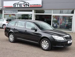 Cerna magic/black magic Gebraucht 2012 Skoda Octavia Classic Kombi | 2.990 € (Guter Preis)
