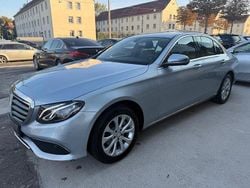 Silber Gebraucht 2016 Mercedes E220 Exclusive Limousine | 15.999 € (Etwas zu teuer)