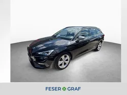 Mitternachtsschwarz Gebraucht 2022 Seat Leon FR Kombi | 23.890 € (Fairer Preis)