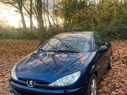 Blau Gebraucht 2004 Peugeot 206 CC Cabrio | 2.000 € (Guter Preis)