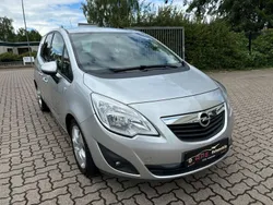 Silber Gebraucht 2011 Opel Meriva Selection Van / Kleinbus | 6.499 € (Fairer Preis)
