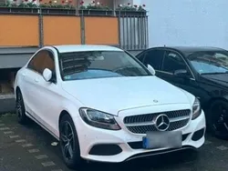 Weiß Gebraucht 2016 Mercedes C200 Limousine | 20.000 € (Fairer Preis)