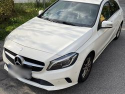 Weiß Gebraucht 2016 Mercedes A180 Urban Limousine | 15.000 € (Fairer Preis)