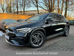 Kosmosschwarz metalliclack (metallic) Gebraucht 2022 Mercedes GLA200 AMG SUV | 34.990 € (Guter Preis)
