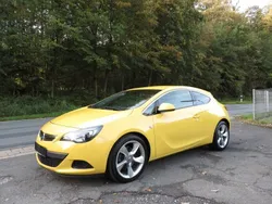 Gelb Gebraucht 2011 Opel Astra GTC Innovation | 7.499 € (Etwas zu teuer)