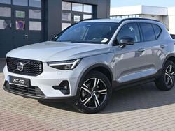 Grau Gebraucht 2025 Volvo XC40 Plus SUV | 35.600 € (Fairer Preis)