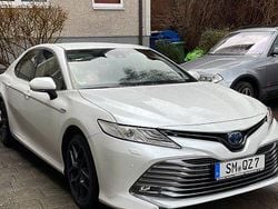 Weiß Gebraucht 2020 Toyota Camry Luxury Limousine | 27.000 € (Superpreis)