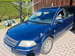 Blau Gebraucht 2001 VW Passat Kombi | 800 € (Guter Preis)