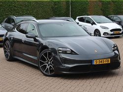 Grau Gebraucht 2023 Porsche Taycan Sport Turismo Limousine | 58.080 € (Guter Preis)