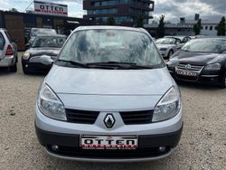 Grau Gebraucht 2006 Renault Scénic II Avantage Van / Kleinbus | 3.290 € (Fairer Preis)