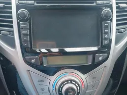 Braun Gebraucht 2014 Hyundai ix20 Van / Kleinbus | 10.500 €