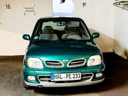 Grün Gebraucht 2000 Nissan Micra Limousine | 1.400 € (Fairer Preis)