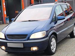 Blau Gebraucht 2001 Opel Zafira Van / Kleinbus | 1.950 € (Etwas zu teuer)