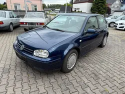 Blau Gebraucht 1999 VW Golf IV Basis Limousine | 1.200 € (Fairer Preis)