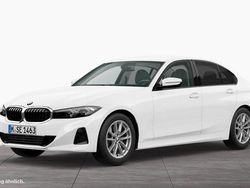 Weiß Gebraucht 2025 BMW 318 Comfort Edition Limousine | 33.790 € (Superpreis)