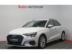 Weiß Gebraucht 2021 Audi A3 Sportback S-Line Kombi | 24.990 € (Fairer Preis)