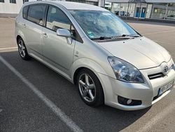 Grau Gebraucht 2008 Toyota Corolla Verso Van / Kleinbus | 2.850 € (Fairer Preis)