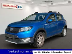 Blau Gebraucht 2014 Dacia Sandero Lauréate Kleinwagen | 3.999 € (Guter Preis)