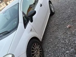 Weiß Gebraucht 2009 Fiat Grande Punto Dynamic Kleinwagen | 1.150 € (Fairer Preis)