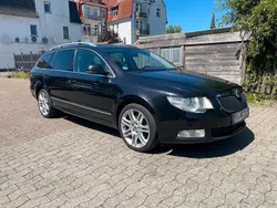 Schwarz Gebraucht 2010 Skoda Superb Kombi | 4.999 € (Fairer Preis)