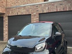 Schwarz Gebraucht 2021 Smart ForTwo Electric Drive Kleinwagen | 11.900 € (Etwas zu teuer)