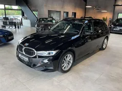 Schwarz Gebraucht 2024 BMW 320 Sport Line Kombi | 35.980 € (Fairer Preis)