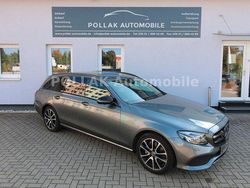 Grau Gebraucht 2017 Mercedes E220 Night Limousine | 25.990 € (Etwas zu teuer)