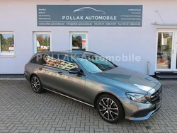 Grau Gebraucht 2017 Mercedes E220 Night Limousine | 25.990 € (Fairer Preis)