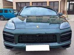 Grün Gebraucht 2023 Porsche Cayenne GTS SUV | 105.000 € (Guter Preis)