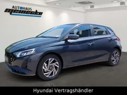 Aurora grey / met Gebraucht 2024 Hyundai i20 Trend Kleinwagen | 18.990 € (Fairer Preis)