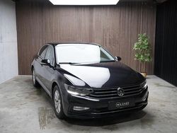 Schwarz Gebraucht 2021 VW Passat Business Limousine | 14.450 € (Etwas zu teuer)