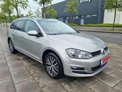 Tungsten silver metallic Gebraucht 2016 VW Golf VII Allstar Kombi | 10.880 € (Fairer Preis)