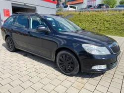 Schwarz Gebraucht 2010 Skoda Octavia Ambiente Kombi | 2.199 €