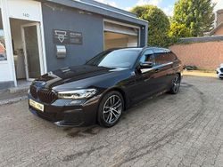 Schwarz Gebraucht 2021 BMW 520 M Sport Kombi | 26.900 € (Guter Preis)