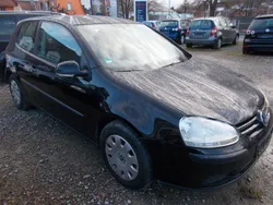 Schwarz Gebraucht 2005 VW Golf V Trendline Kleinwagen | 1.990 € (Fairer Preis)