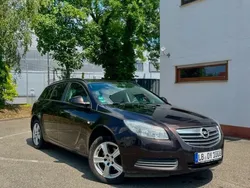 Braun Gebraucht 2013 Opel Insignia Active Kombi | 5.500 € (Etwas zu teuer)