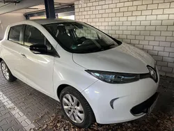 Weiß Gebraucht 2017 Renault Zoe Intens Kleinwagen | 6.590 € (Fairer Preis)