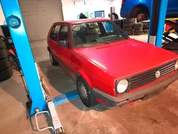 Rot Gebraucht 1990 VW Golf II Limousine | 1.199 €